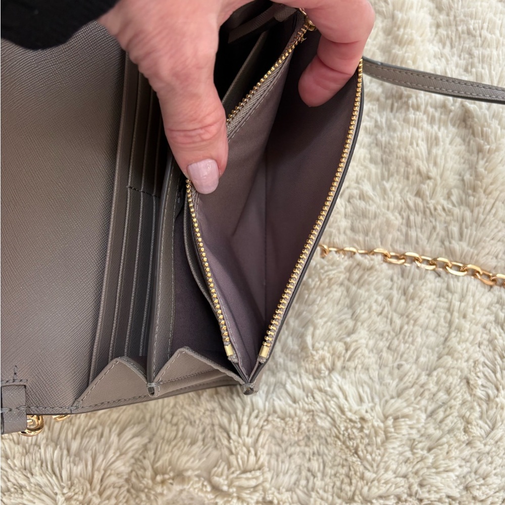 Tory Burch Taupe Leather Crossbody with Gold Chain - Picture 4 of 14